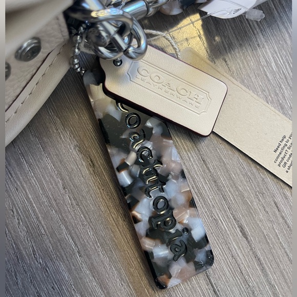 Coach Mini Wavy Dinky Bag in Coachtopia Leather - Picture 6 of 9